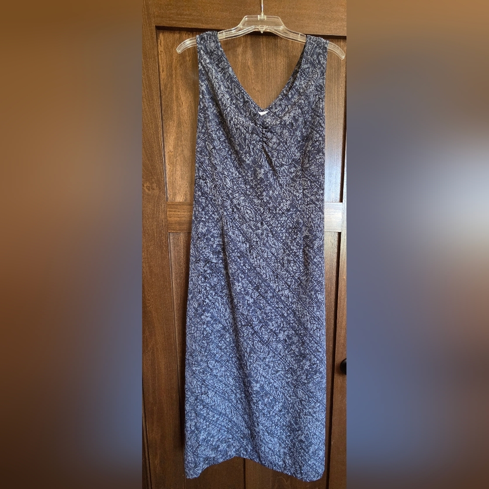 Northern Reflections Blue, Grey, Black Patterned Maxi Dress - Picture 2 of 6